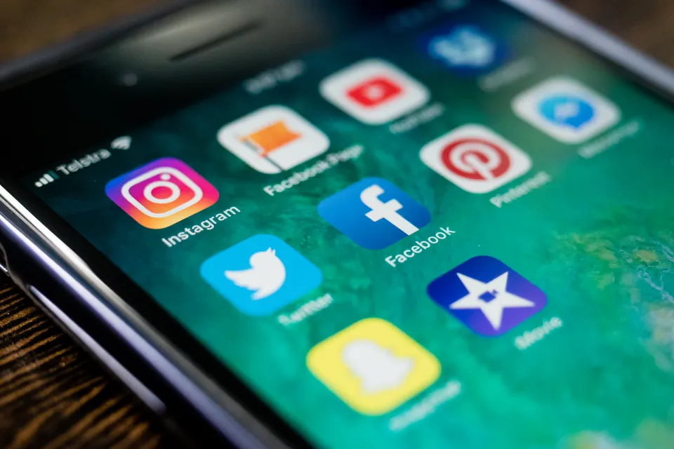 News and social media policy