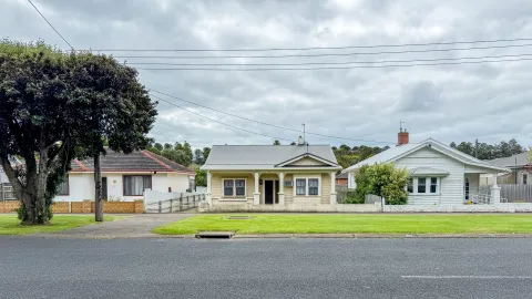 34-38 Koroit Street