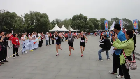 Nigel and Tracey Kol completing the 2013 half-marathon